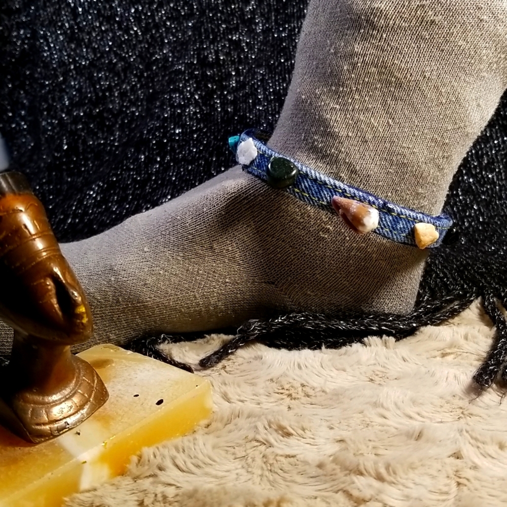 SEA SHELL W/ GEMSTONES DENIM FABRIC ANKLE BRACELET